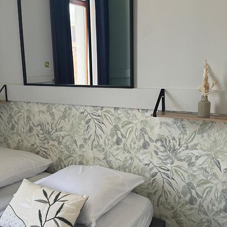 Hi Tournai Hostel מראה חיצוני תמונה
